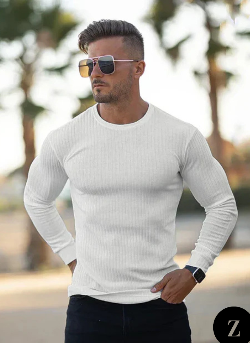 Men’s Slim Fit Sweater - Model Lorenzo