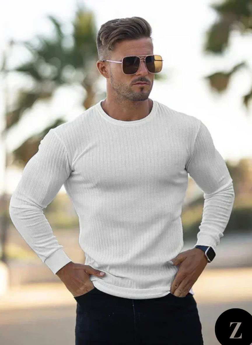 Men’s Slim Fit Sweater - Model Lorenzo