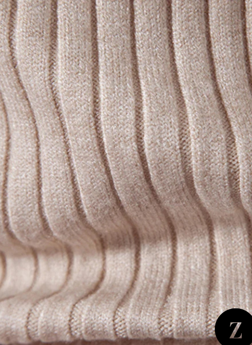 Men's Wool Turtleneck - Model Daniel